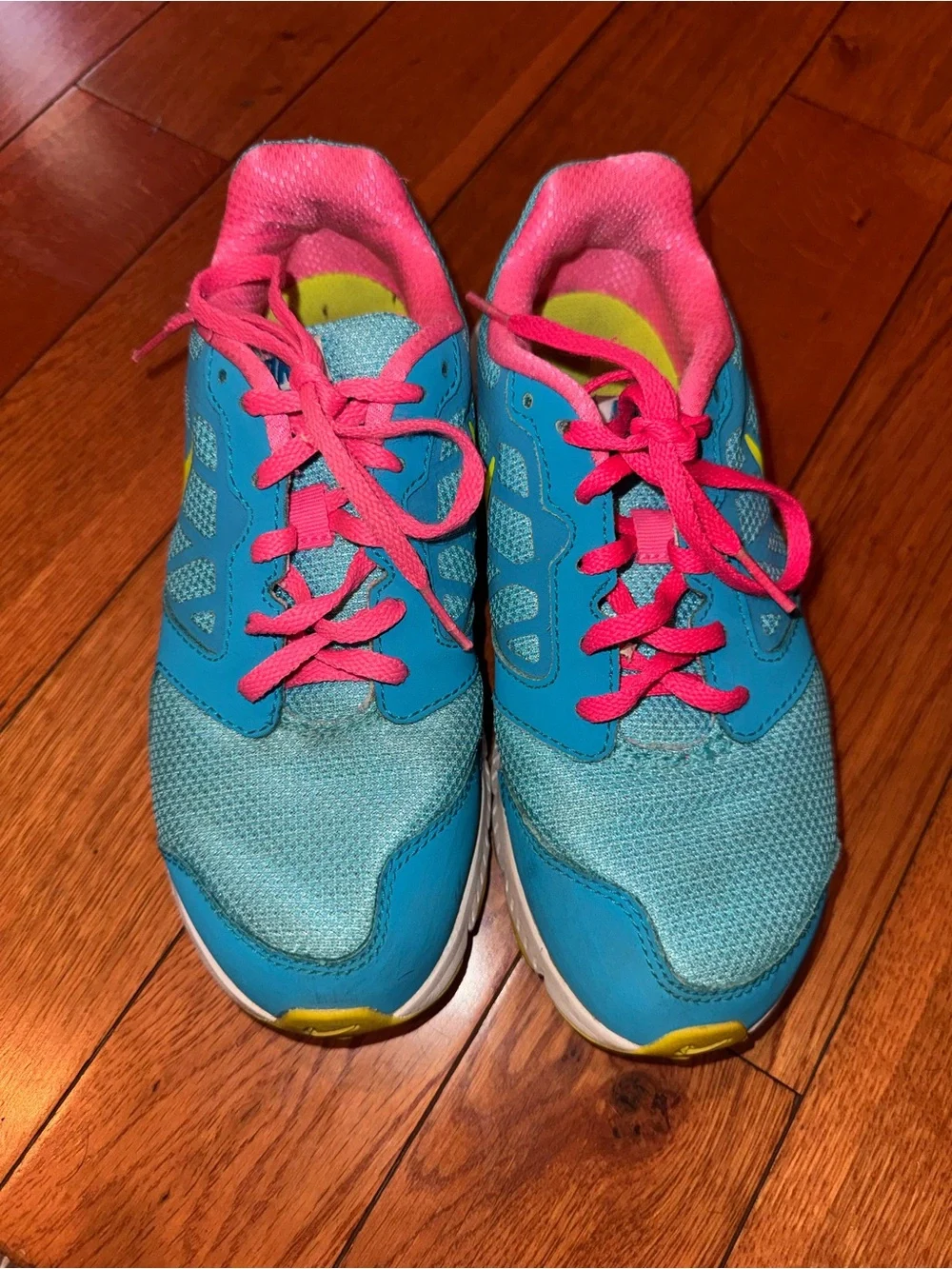Nike Downshifter 6 Kids Running Shoes Blue Pink Size 3Y Great Condition